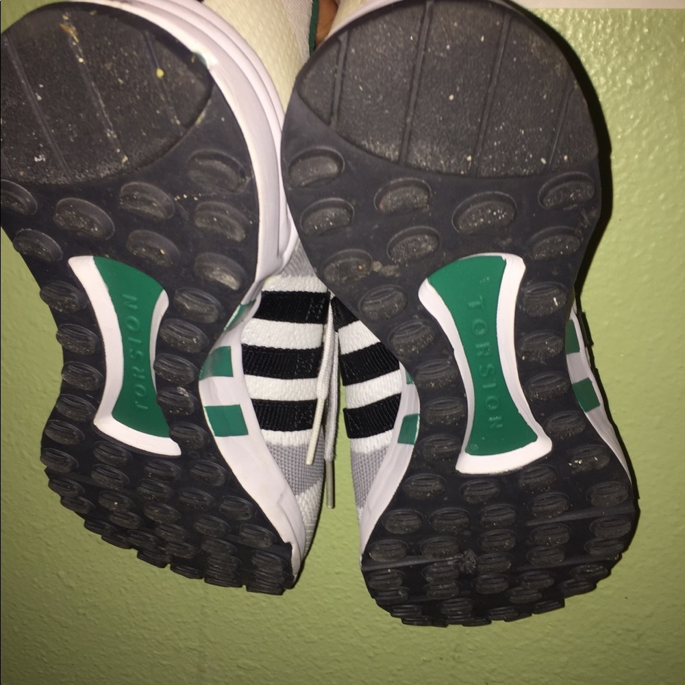 ADIDAS RUNNING SHOES - Picture 5 of 5